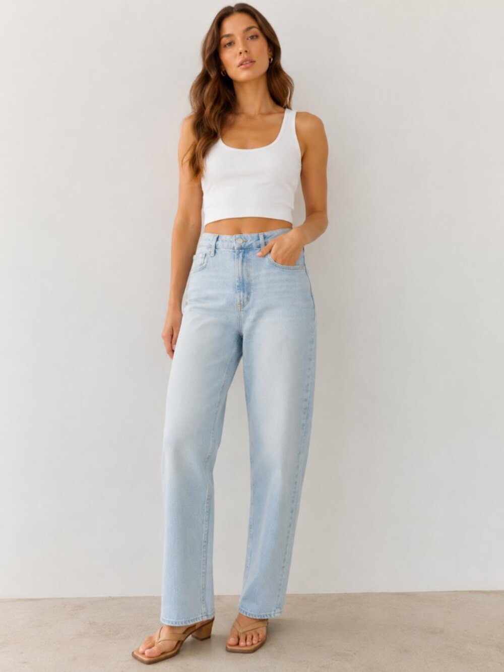 We The Free SZ 28 Hi Slim Straight Jean Light Wash OB893091